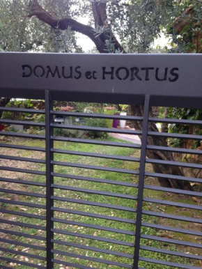 Domus et Hortus